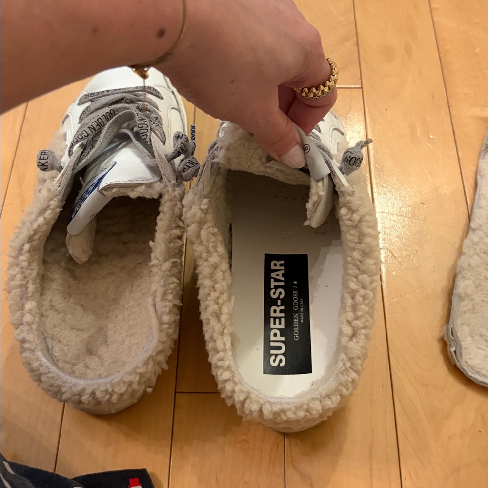 Golden Goose Superstar Sabot Shearling Sneakers / Mules, size 8 / 38 EU - Picture 10 of 16